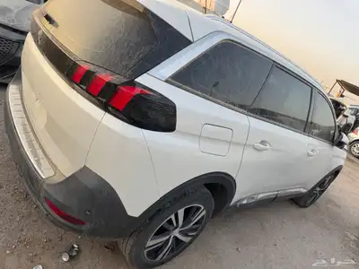 بيجو 5008 موديل 2019 مصدوم بسيط شغال index