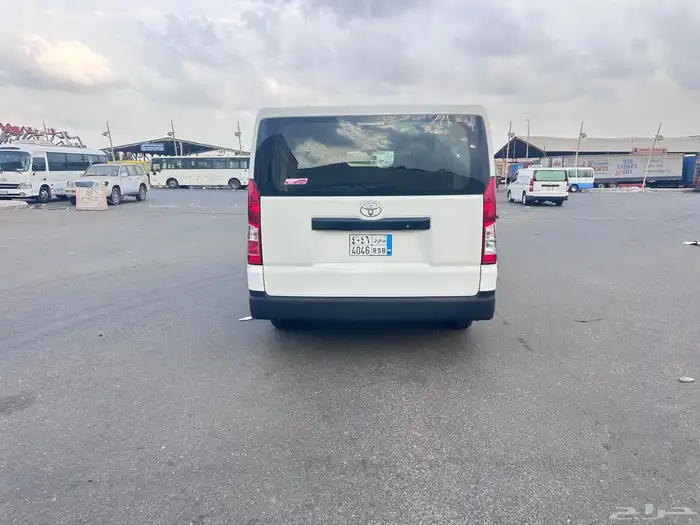 باص تويوتا 20