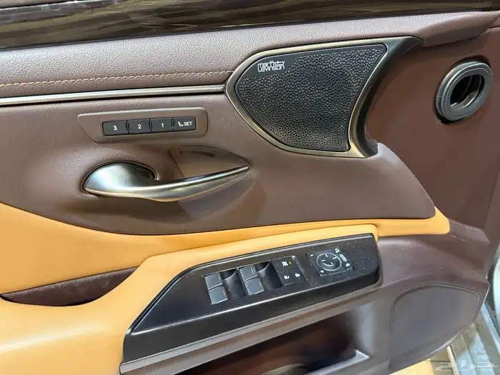 لكزس ES350 DD 2019 (( بحالة ممتازة )) 17
