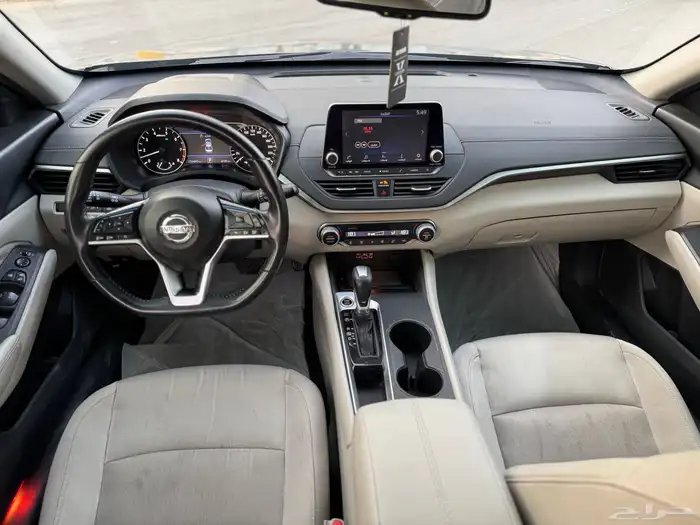 نيسان التيما SV 2021 15