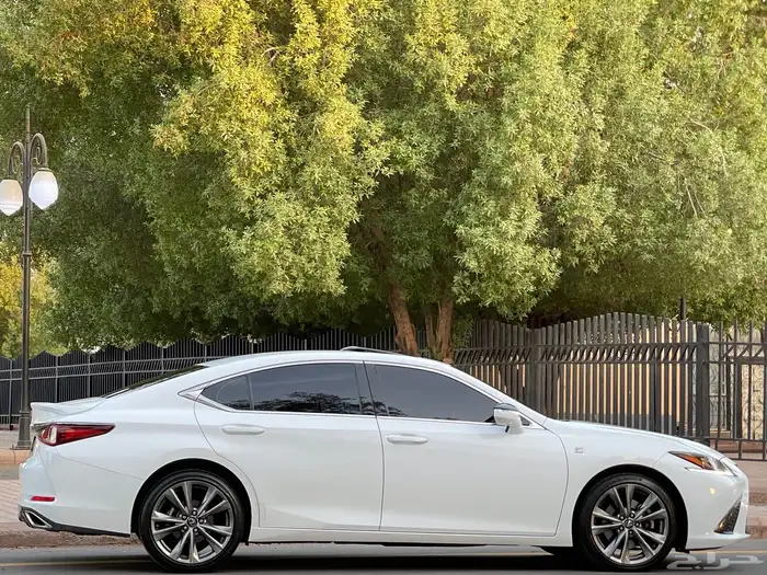 لكزس ES350 2020 اف سبورت ممشى (75) الف 6