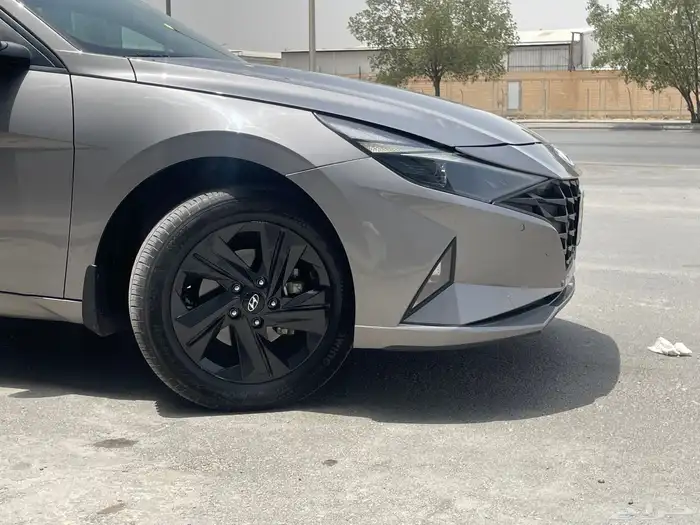 هيونداي النترا 2023 رصاصي 8