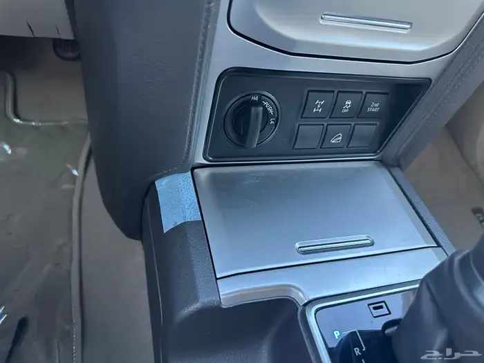برادو 2023 ستة سلندر مخزن 11