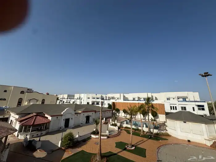 قاعة مع ارض للبيع متلاصقة 2