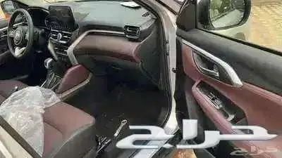 تويوتا اوربان كروزر 2025 GLX سي سي 1.5 بنزين 8