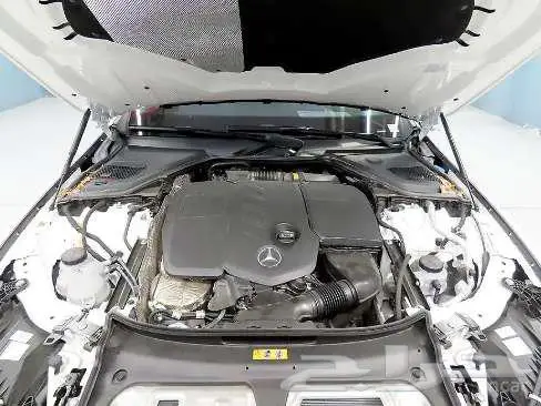مرسيدس E220d موديل 2024 الميموني للاستيراد بكوريا 5