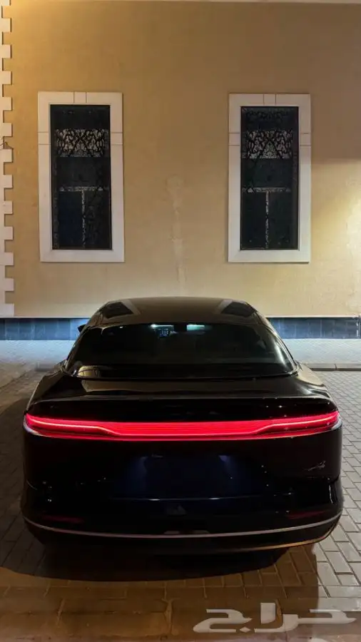 لوسيد اير 2024 اسود 1