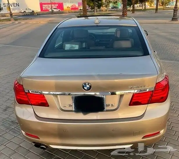 بي ام دبليو 730 4