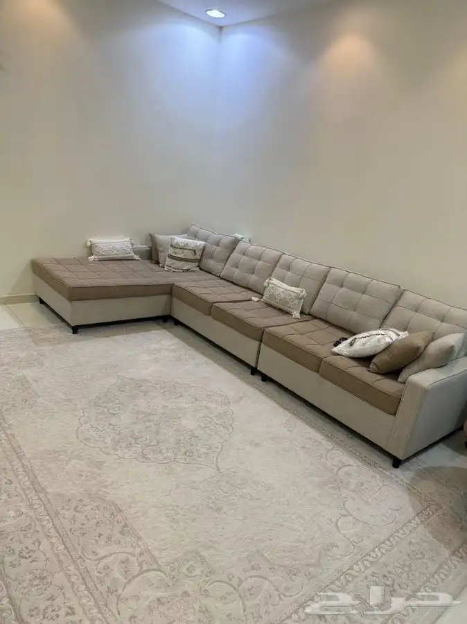 كنب حرف L مع زوليه 2.5   3.5 0