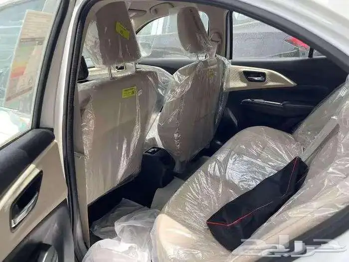 سوزوكي ديزاير فل كامل GLX بنزين كاش وتقسيط 2