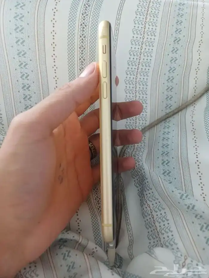 ايفون XR غير مفكوك 2