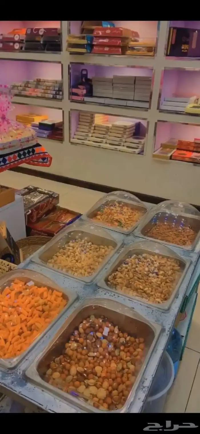 أغراض محل حلويات وعطاره للبيع بالكامل 5