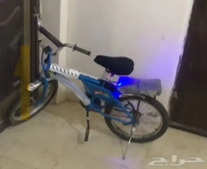 سيكل نظيف بس كفر قدام يبيله تعبيه و الكفر الي ورا اللستك 0