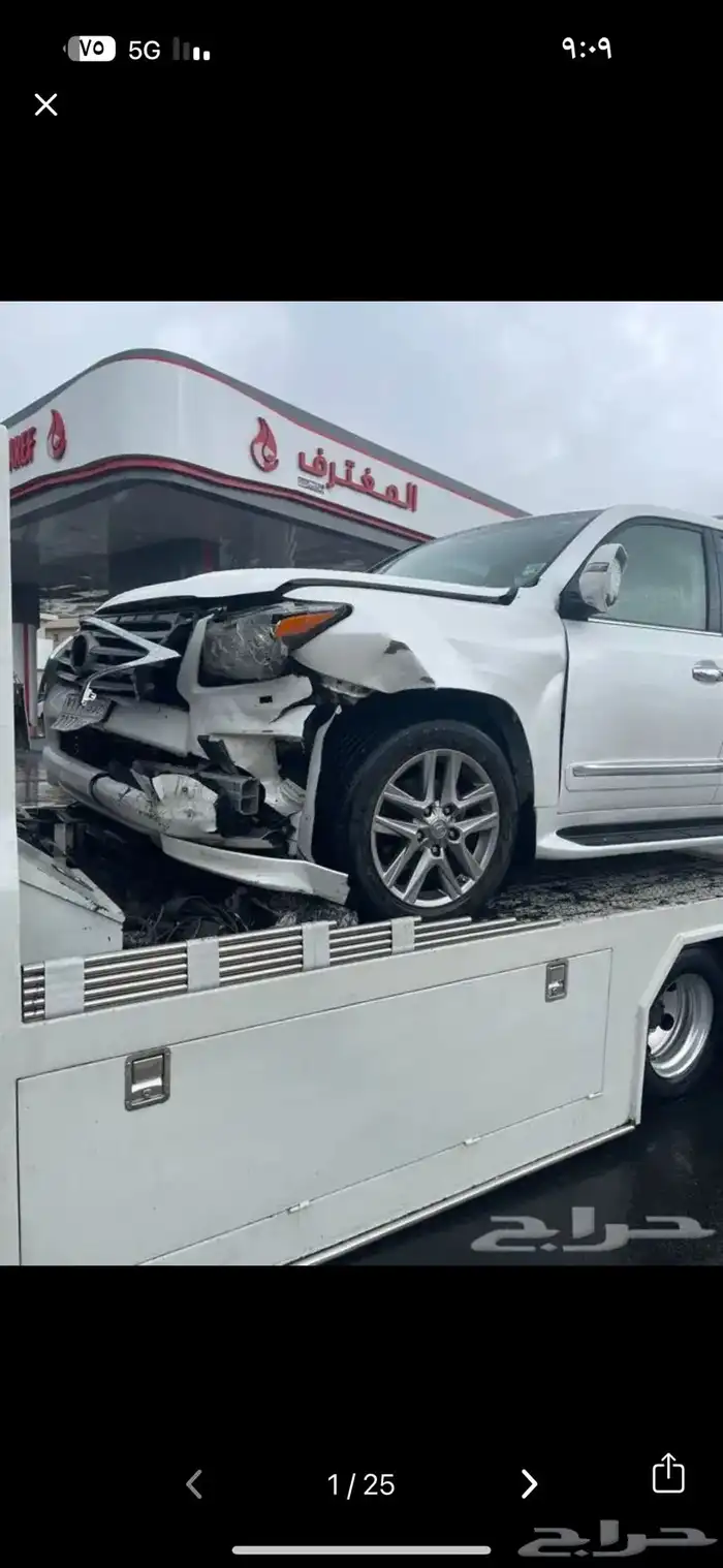 مطلوب جيب لكزس مصدوم من 8 الى 11 0