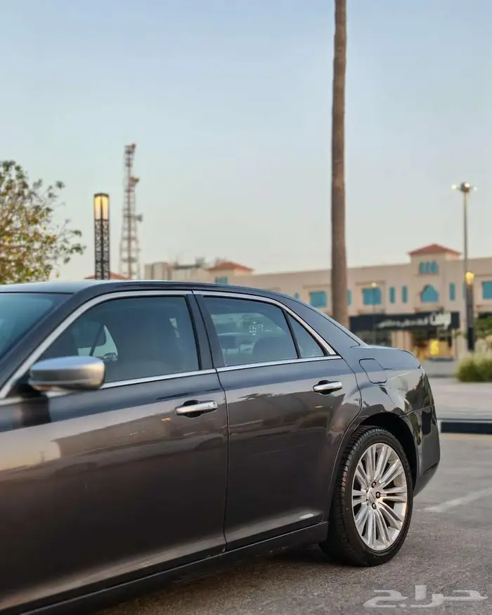 كرايسلر هيمي C300 2014 26