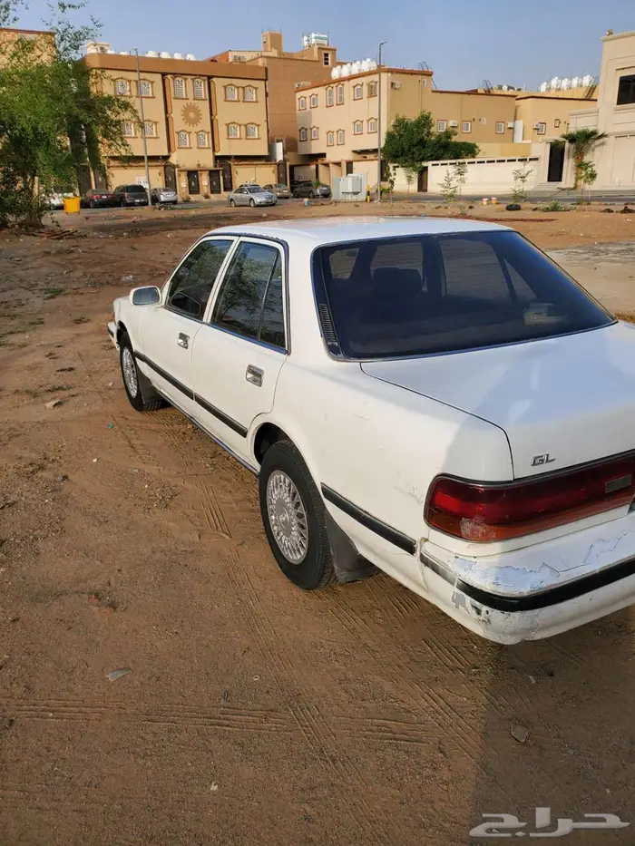 كراسيدا للبيع نظيفه 3