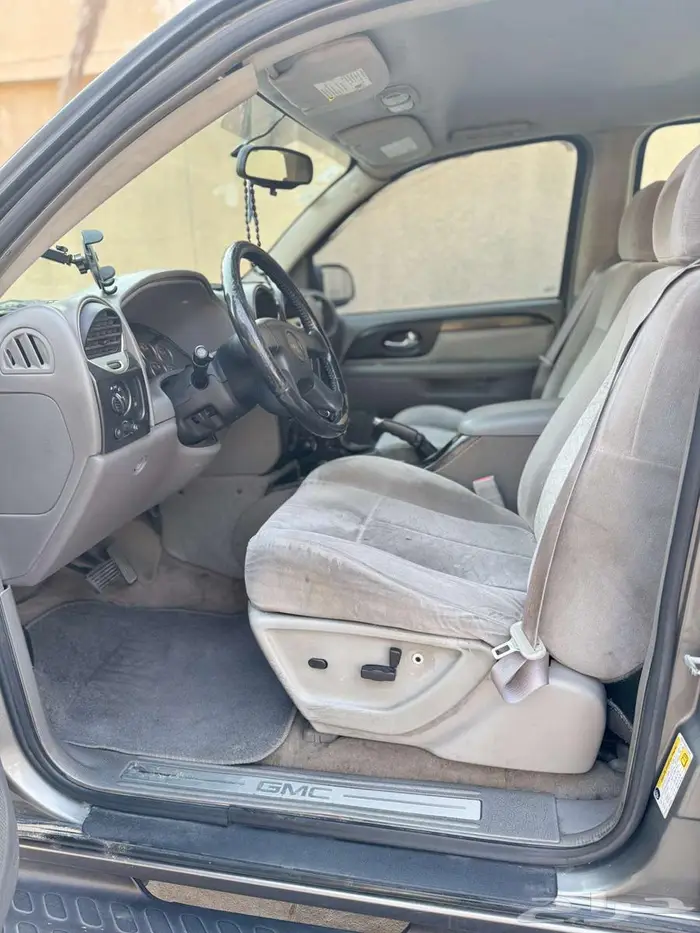 SAR 13500 - GMC Envoy 2007 Excellent Condition Al Khobar 12