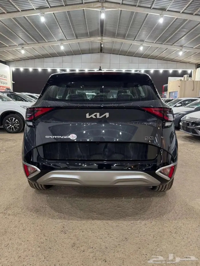 كيا سبورتاج نص فل 1600 CC بسعر حصري 3