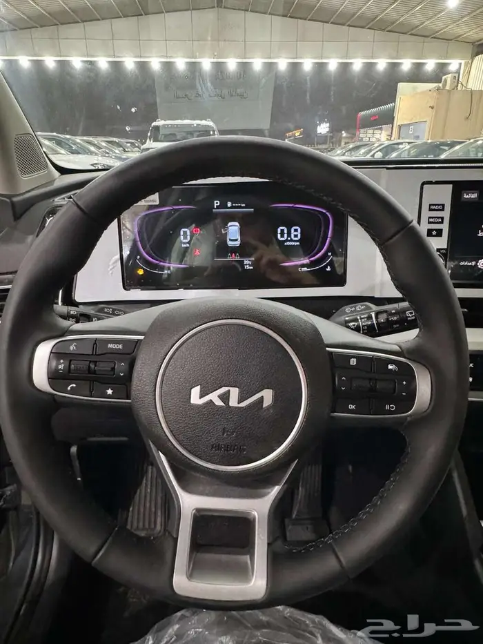 كيا سبورتاج نص فل 1600 CC بسعر حصري 8