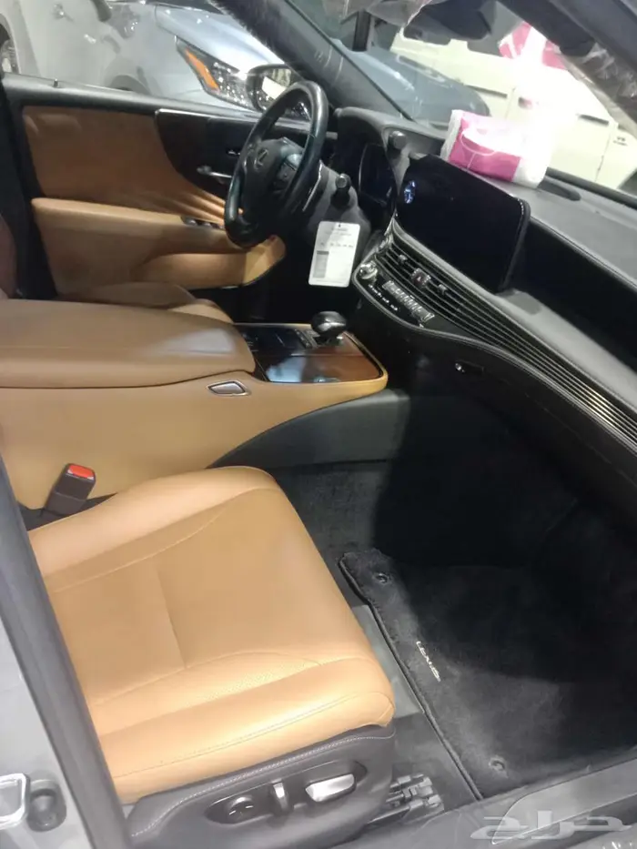 لكزس LS350 موديل 2021 فل كامل وارد الساير مستعمل 9