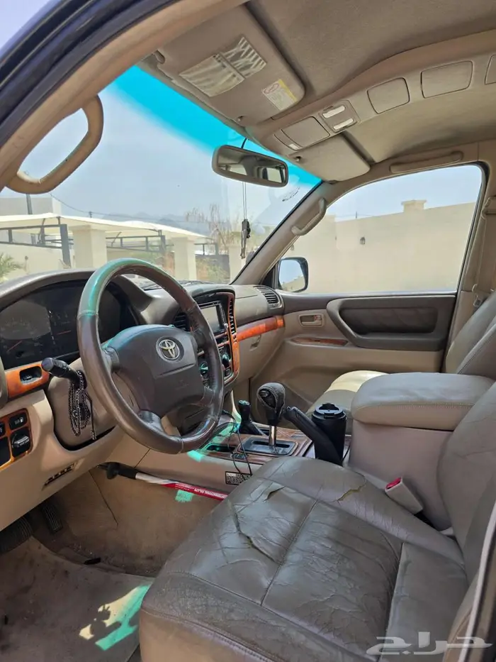 لاندكلوزر 2001 للبيع او البدل بجيب نفسه قير عايدي 36