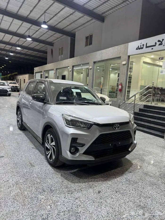 تويوتا رايز ليمتد 1000 cc تربو فضى اسود موديل 2026 0