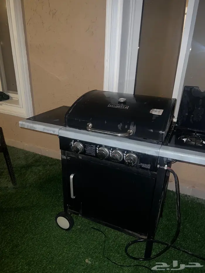 شواية غاز نظيف جدا للبيع بسعر مغري 1