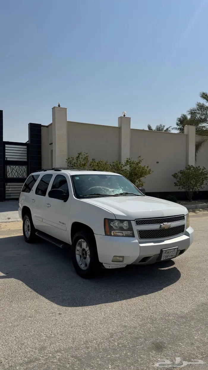 للبيع تاهو 2009 Z71 4
