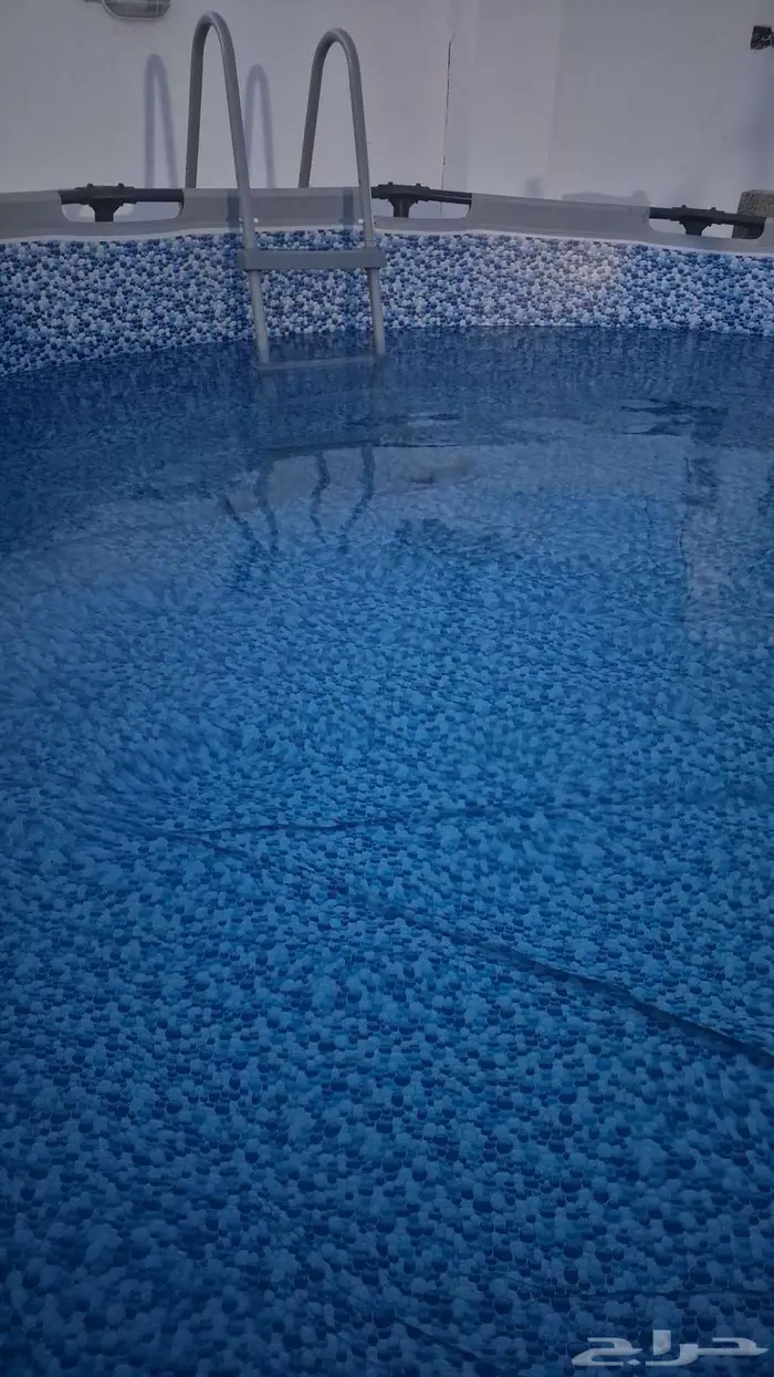 مسبح للبيع 0