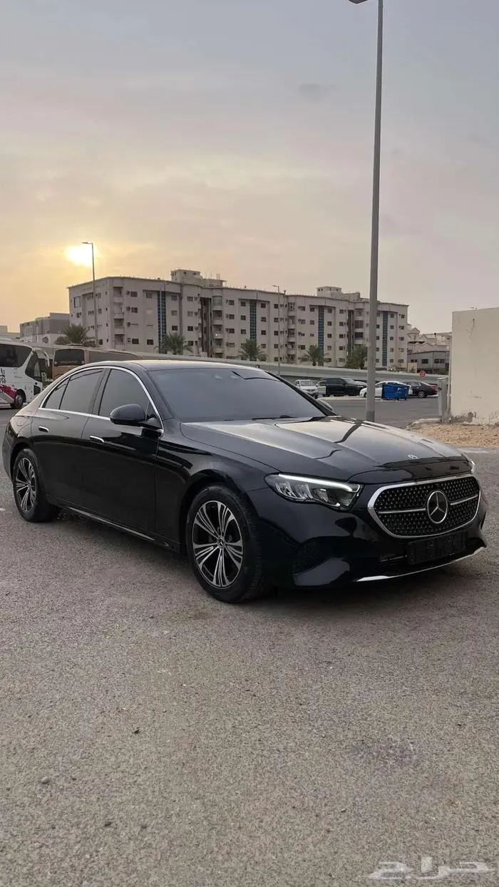 مرسيدس بنز E 200 فل 2024 6