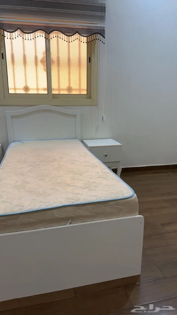 سرير نفر مع مرتبة سليب ايزي و كومدينة 0