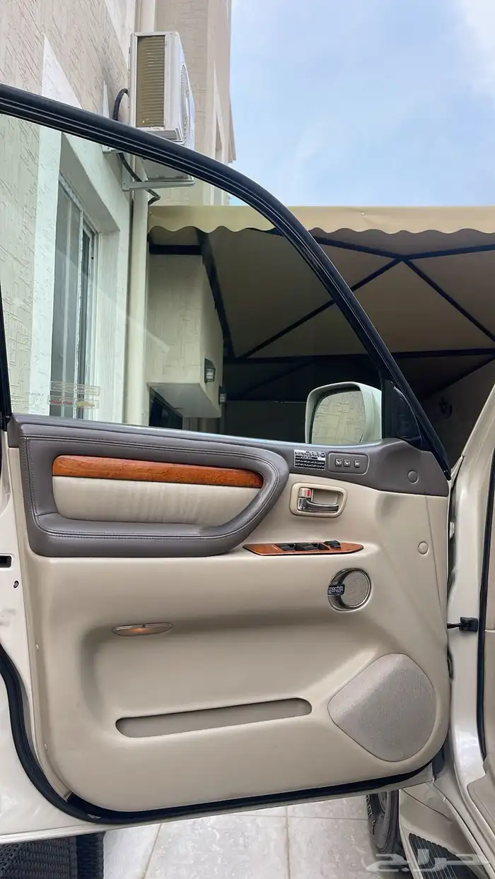جيب لكسز LX470 موديل 2006 ماشاء الله 11