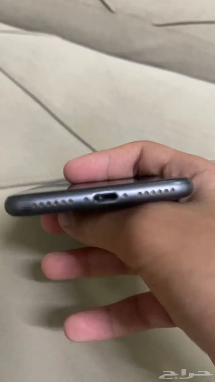 ايفون 8 للبيع 1