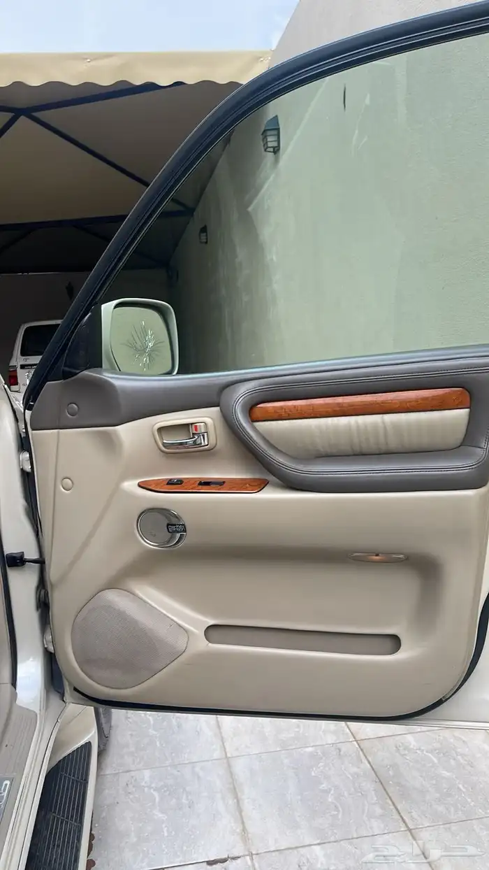 جيب لكسز LX470 موديل 2006 ماشاء الله 9