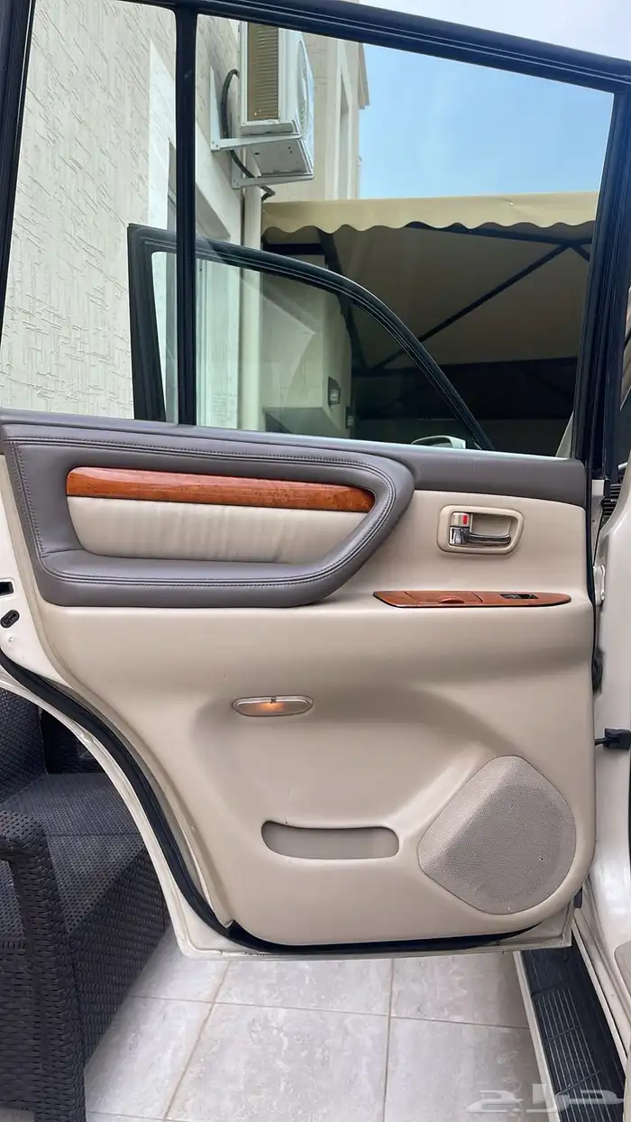 جيب لكسز LX470 موديل 2006 ماشاء الله 12