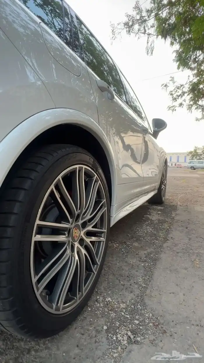 بورش كايين gts ابيض داخلي احمر 7
