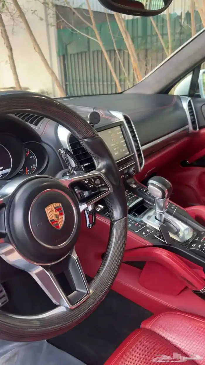 بورش كايين gts ابيض داخلي احمر 19