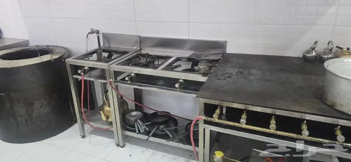اغراض مطعم للبيع 3