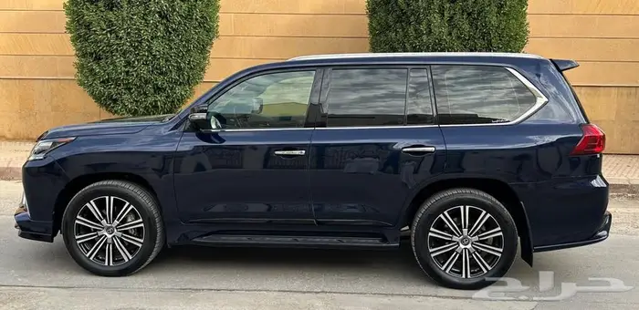 لكزس LX570s موديل 2021 2