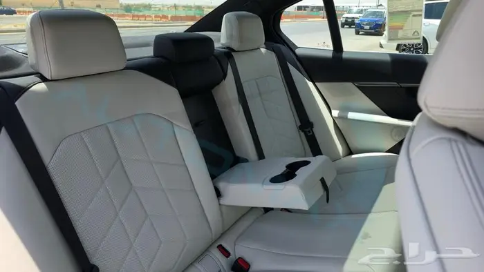 بي ام دبليو 520i 2026 خليجي اصفار مع ضمان الوكيل 24
