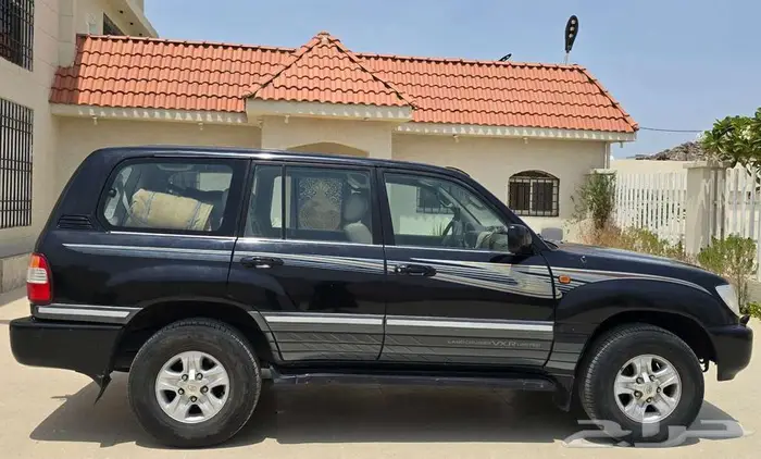 لاندكلوزر 2001 للبيع او البدل بجيب نفسه قير عايدي 2