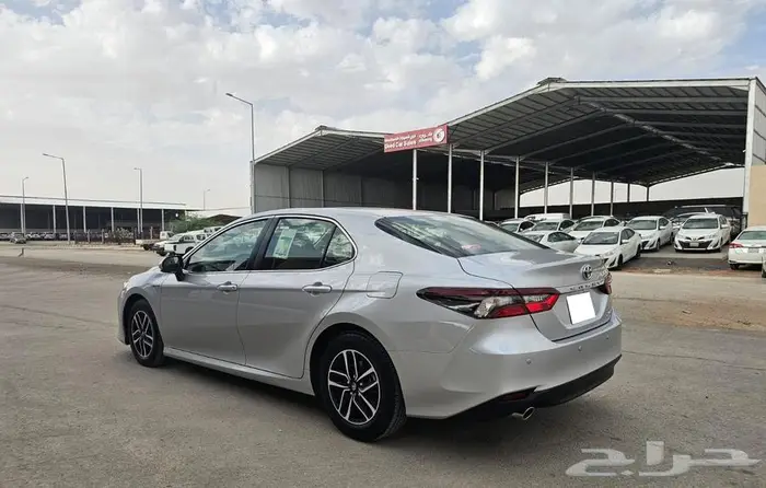 كامري هايبرد LE 2022 3