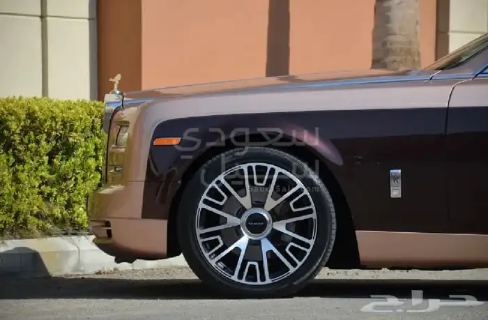 Rolls Royce Phantom 5