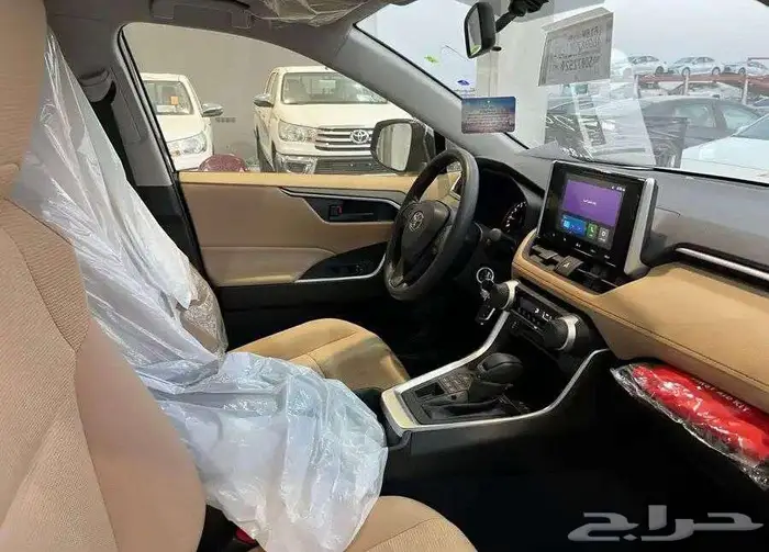 تويوتا راف فور LE بنزين دفع رباعي 2025 8