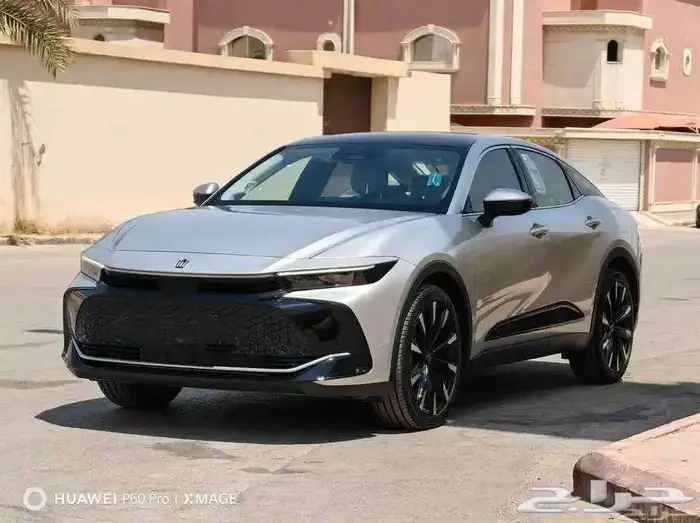 تويوتا كراون ماجيستا 2023 0