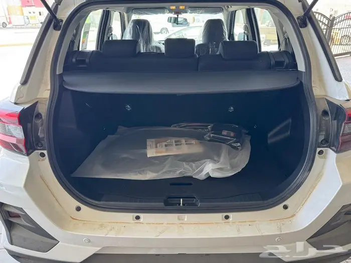 تويوتا رايز ليمتد ابيض سقف اسود 2026 9