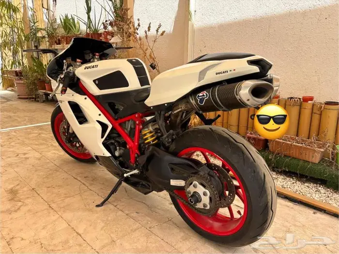 Ducati panigale 848 evo 2011 4