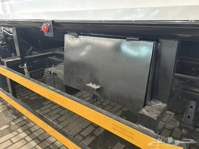 وايت ديزل ايسوزو دينا 4 طن شاص قصير 4.35م موديل 2025 5