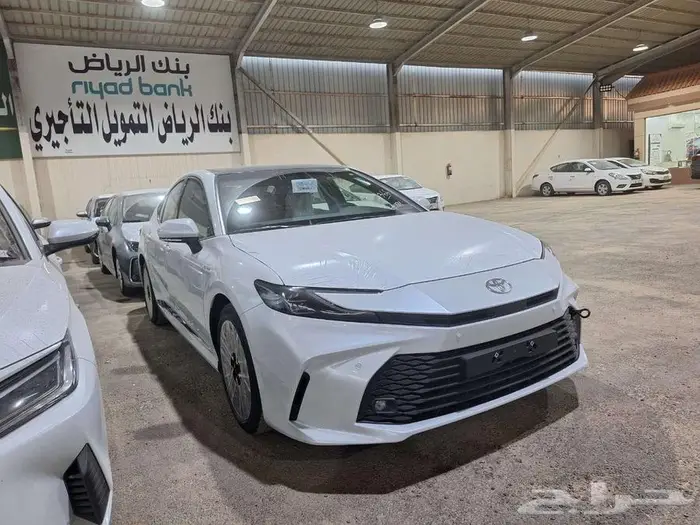 تويوتا - كامري ال اي هايبرد - 2025 LE HEV جديد 4