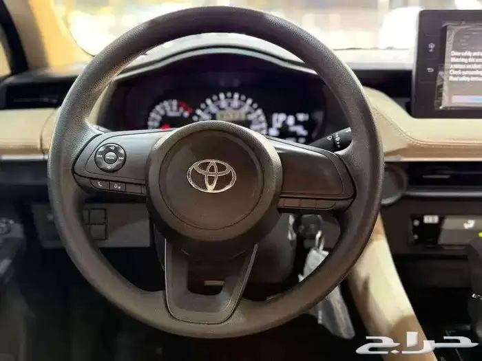 تويوتا يارس استاندر 1.5 بريمي 2026 10